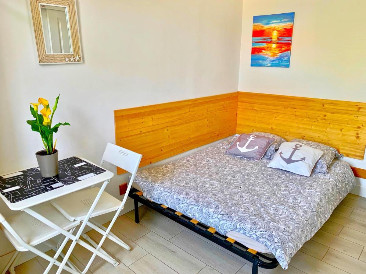 Blue Summer Vibes Mini Studio For Two, Ac, Parking, Beach At 50M, Spa Access -2 La Ciotat Exterior photo